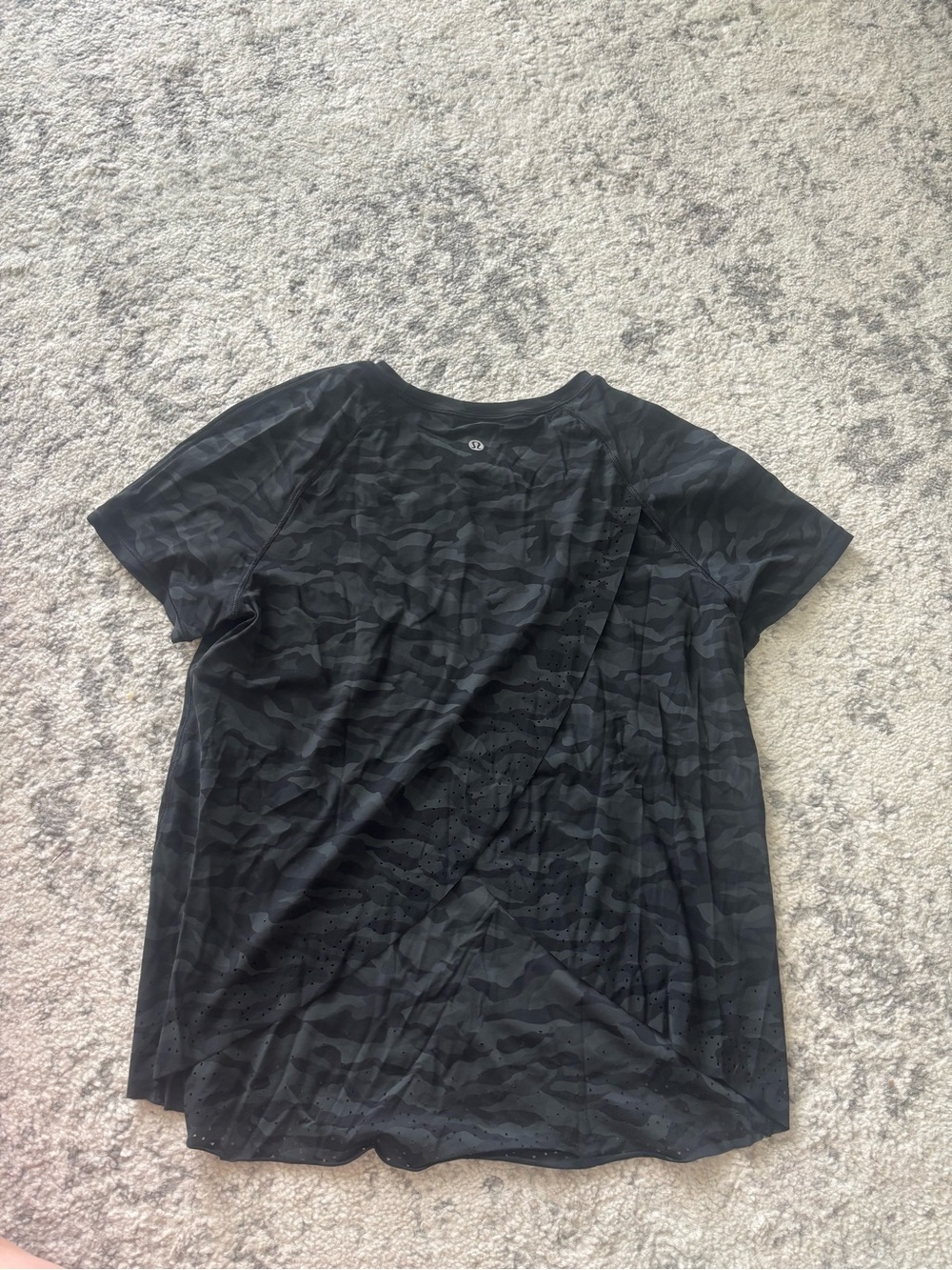 Women’s Black Camo Short-Sleeve Shirt - Picture 2 of 3
